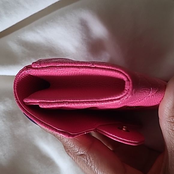 22A Chanel Classic Flap Card Holder w Gold HW - Picture 9 of 10